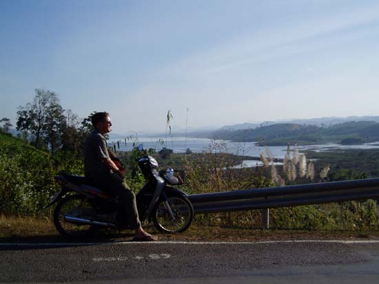 04 Sangkhlaburi   Blick auf den Kroeng Krawia Stausee